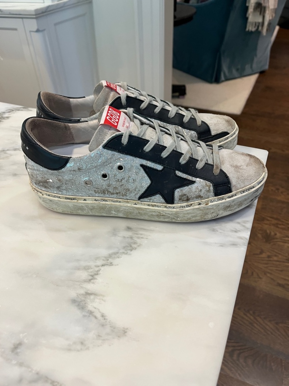 Authentic Golden Goose Sneakers size 40